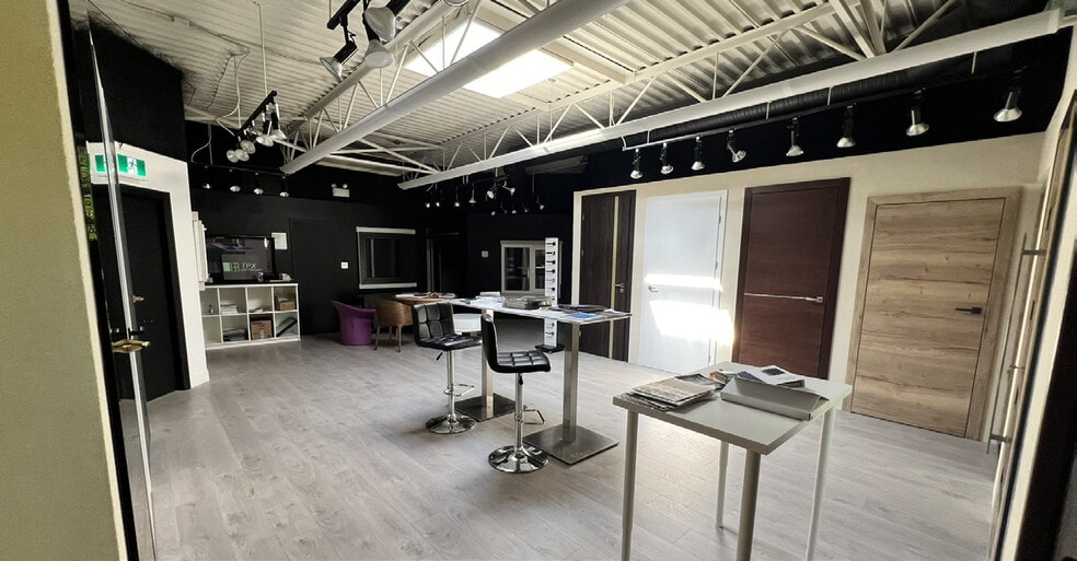 More Photos Of 11871 Horseshoe Way, Richmond Warehouse For Lease