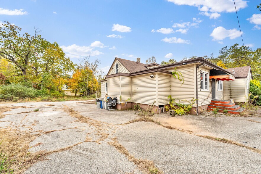 More Photos Of 221 White Horse Pike, Chesilhurst Bar For Sale