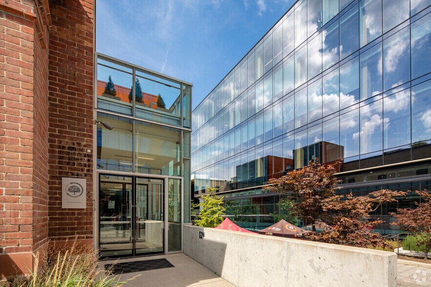 More Photos Of 80 Atlantic Ave, Toronto Coworking Space