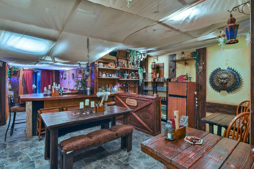 More Photos Of 1230 S Olive St, Los Angeles Apartments For Lease