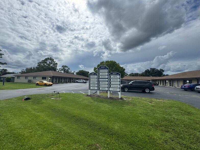 More Photos Of 6237 Presidential Ct, Fort Myers Office For Lease