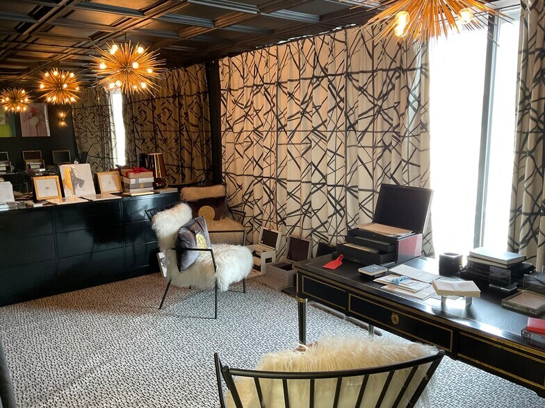 More Photos Of 147 Pittsburg St, Dallas Flex For Sale