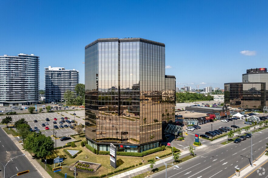 More Photos Of 2500 Boul Daniel-Johnson, Laval Office For Lease