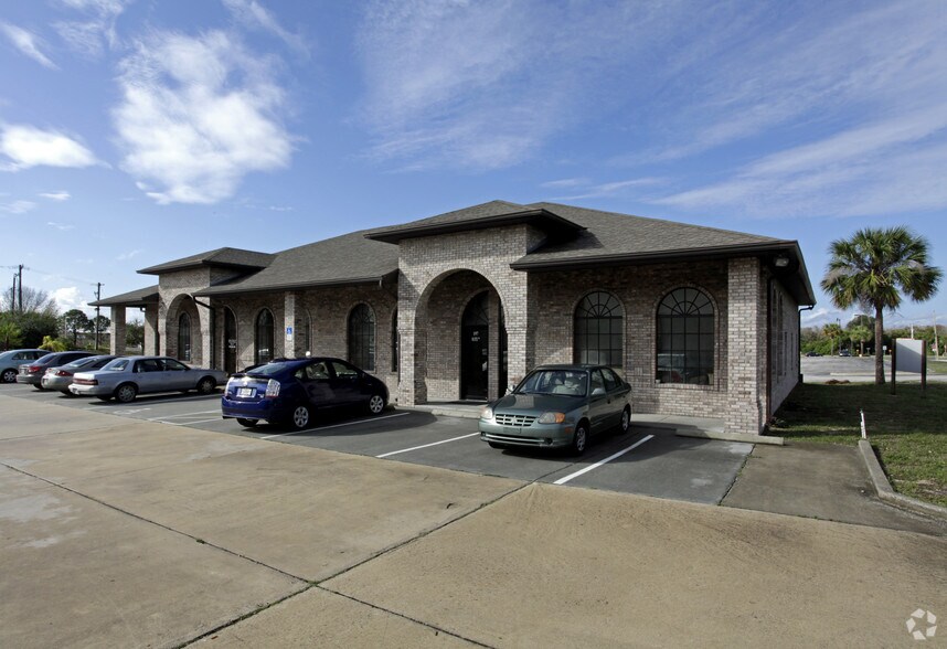 Primary Photo Of 197 Bouganvillea Dr, Rockledge Medical For Lease