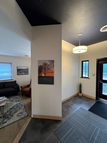 More Photos Of 711 N Cascade Ave, Colorado Springs Office For Lease