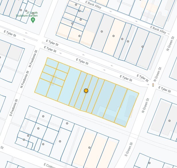 More Photos Of 323 E Tyler St, Longview Unknown For Lease