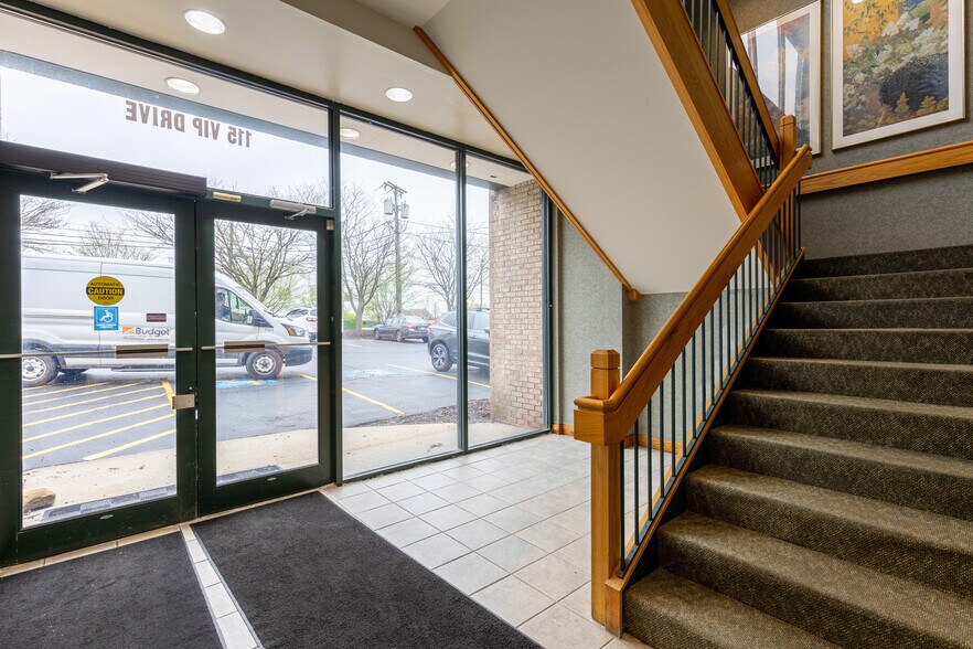More Photos Of 115 Vip Dr, Wexford Medical For Lease