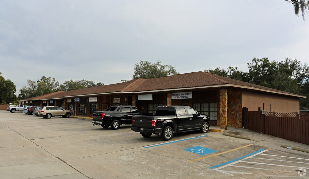 Primary Photo Of 1014 W Dr. Martin Luther King Jr Blvd, Seffner General Retail For Lease