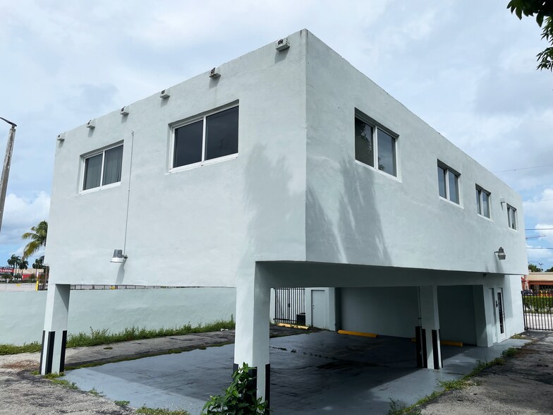 More Photos Of 3670 NW 6th St, Miami Loft Creative Space For Sale