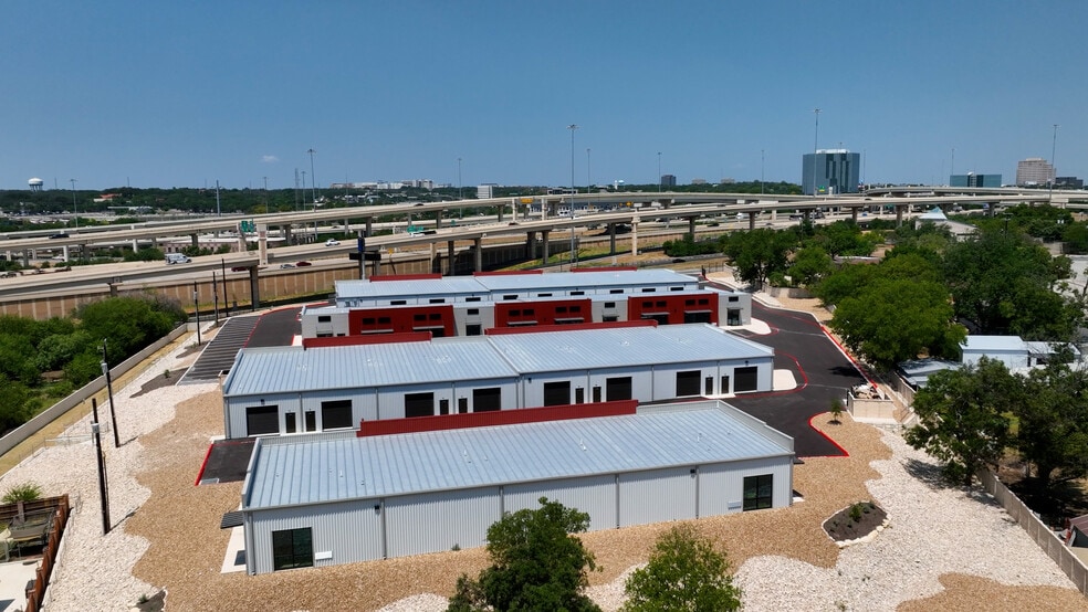 Primary Photo Of 7001 W. I-10, San Antonio Office For Lease