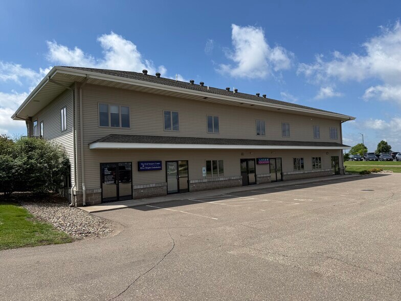 More Photos Of 227 Meridian Dr, New Richmond Office For Lease