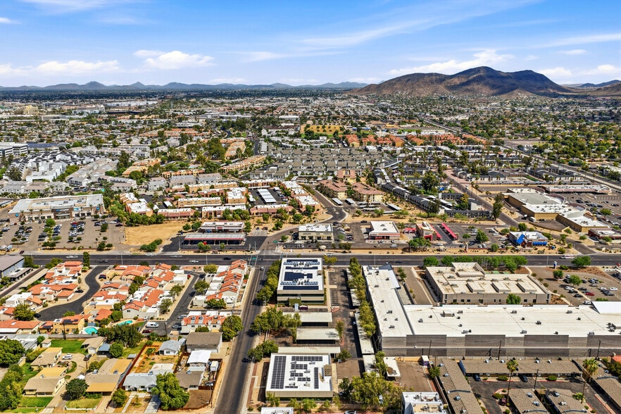 More Photos Of 2051 W Northern Ave, Phoenix Medical For Lease
