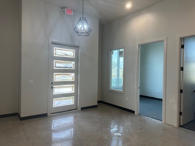 More Photos Of 1010 S Santa Fe Ave, Moore Office For Lease