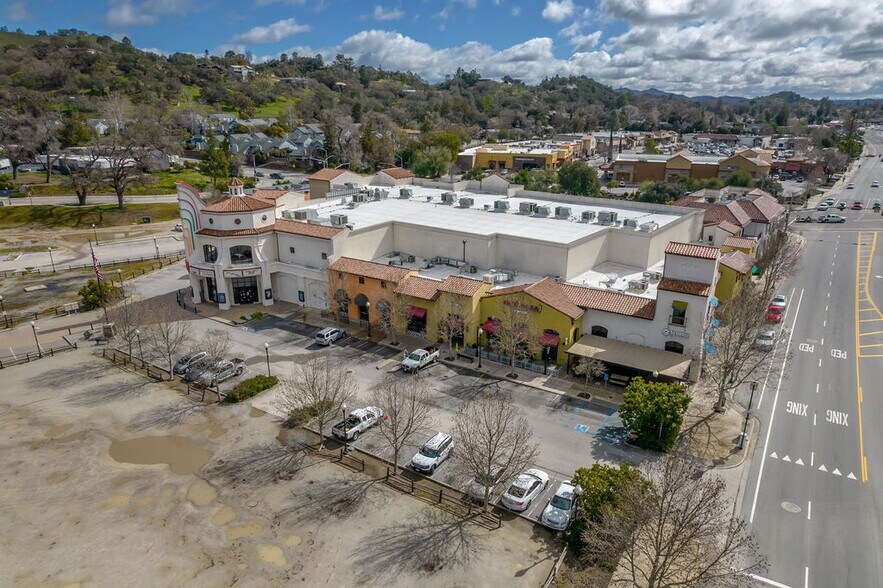 More Photos Of 6905 El Camino Real, Atascadero Unknown For Lease