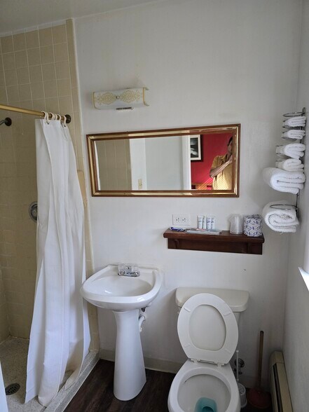 More Photos Of 131 Church St, Montello Hotel For Sale