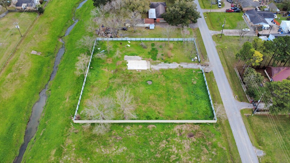 More Photos Of 12033 Bedford St, Houston Land For Sale