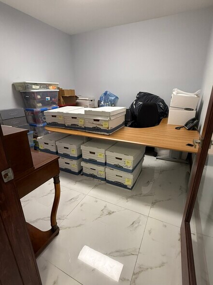 More Photos Of 16 SW 1st Ave, Miami Office Residential For Sale