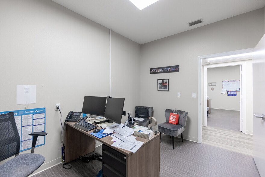 More Photos Of 37810 Medical Arts Ct, Zephyrhills Medical For Sale