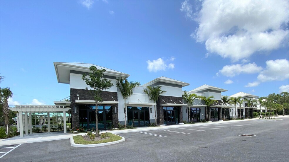 More Photos Of 1449 SW Gatlin Blvd, Port Saint Lucie Storefront For Lease