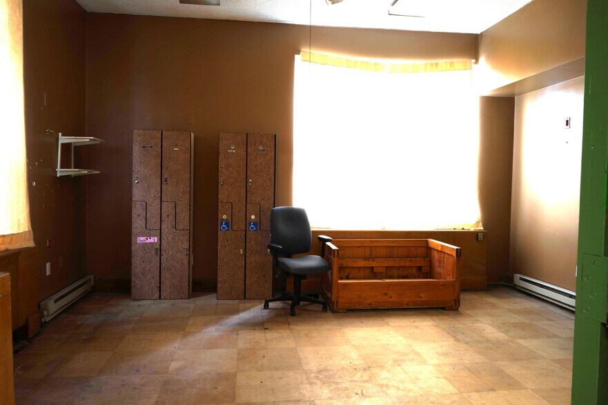 More Photos Of 2810-2812 N Broad St, Philadelphia Office Residential For Sale