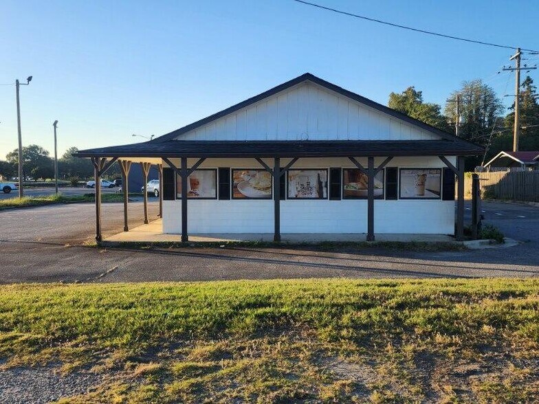 More Photos Of 102 S Armed Forces Blvd, Warner Robins Restaurant For Sale