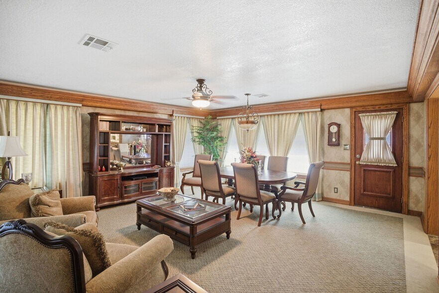 More Photos Of 18617 E State Highway 29, Buchanan Dam Apartments For Sale