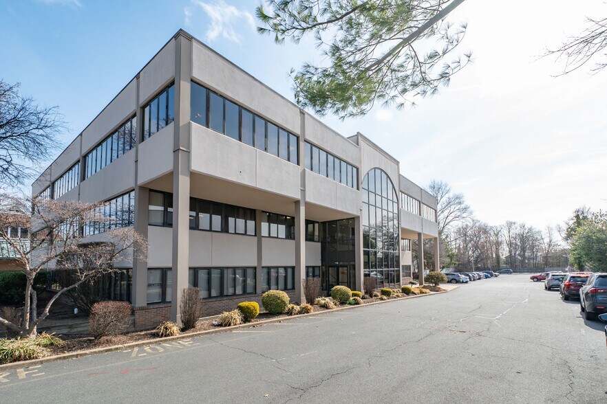 More Photos Of 622 Georges Rd, North Brunswick Medical For Sale
