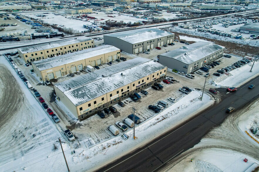 More Photos Of 7609 Sparrow Dr, Leduc Warehouse For Sale