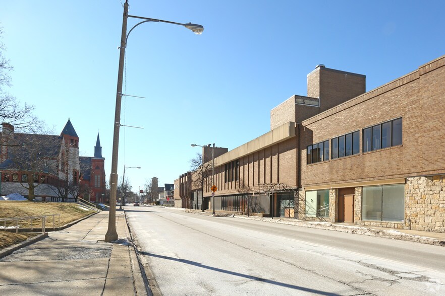 More Photos Of 400 Federal Ave, Saginaw General Retail For Sale