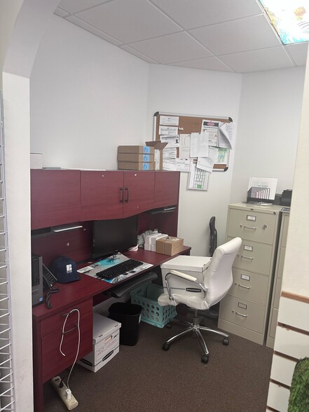 More Photos Of 3300 S Congress Ave, Boynton Beach Showroom For Lease