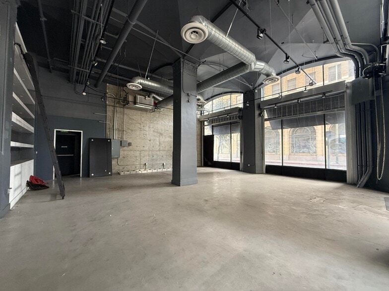 Primary Photo Of 758 S Spring St, Los Angeles Apartments For Lease