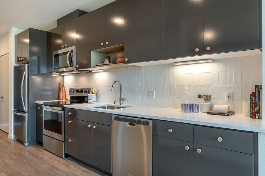 More Photos Of 2309 S Jackson St, Seattle Apartments For Lease