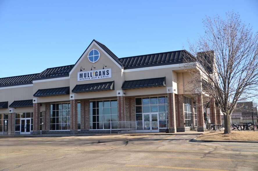 More Photos Of 1060 NE Old Marion Rd, Cedar Rapids Freestanding For Sale