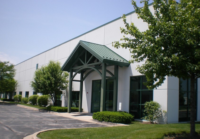 Primary Photo Of 4501-4509 Prime Pky, McHenry Warehouse For Lease