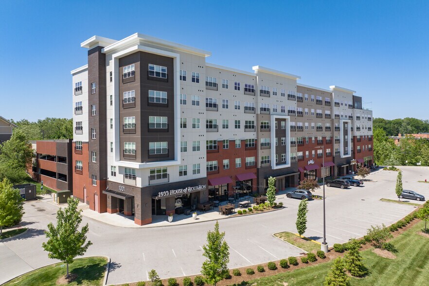 More Photos Of 1010 Enclave Blvd, Edwardsville Apartments For Sale