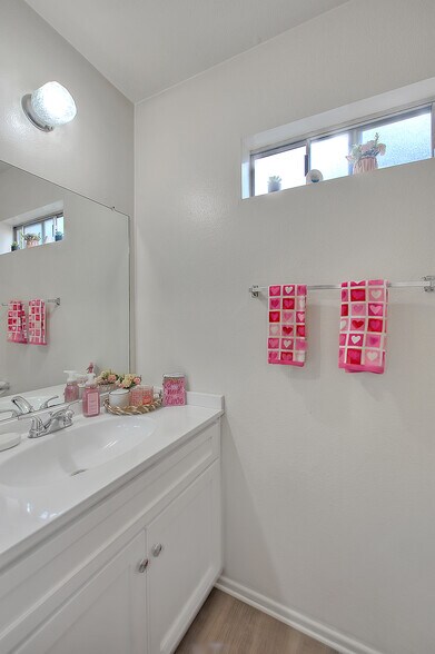 More Photos Of 275-299 Monte Vista St, La Habra Apartments For Sale