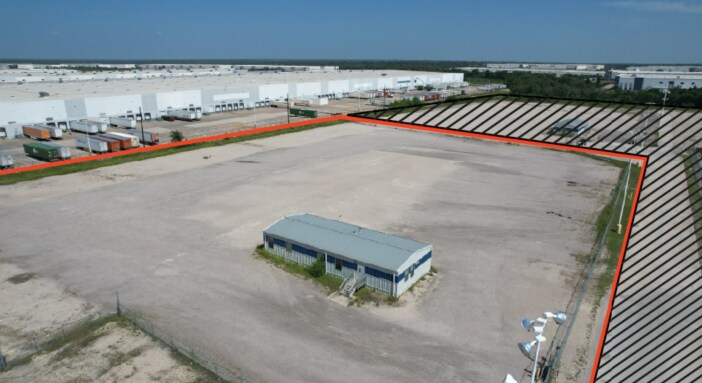 More Photos Of 1000 Fulghum Rd, Wilmer Land For Lease