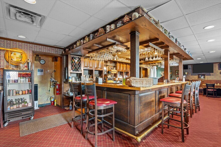 More Photos Of 3044 Deans Bridge Rd, Augusta Restaurant For Sale