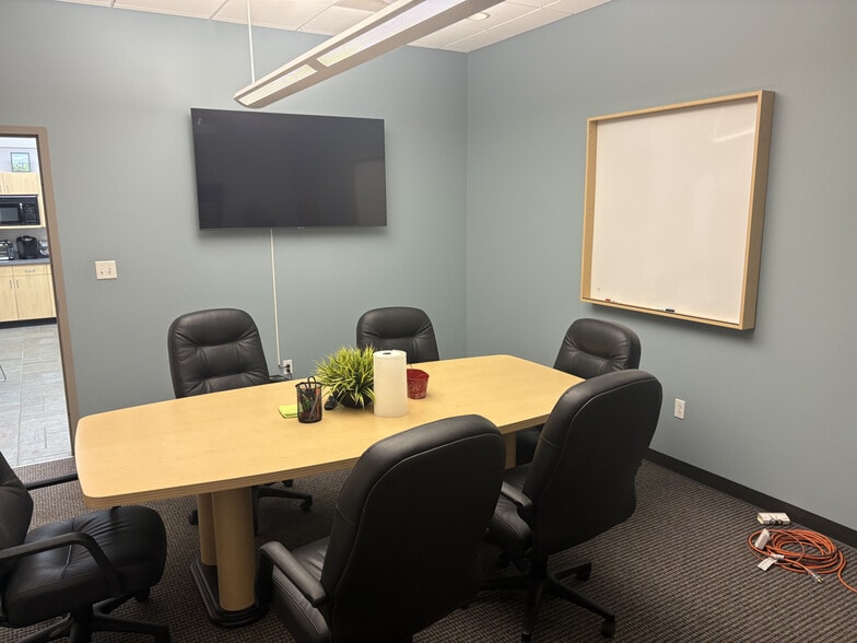 More Photos Of 920 Hemsath Rd, Saint Charles Warehouse For Sale