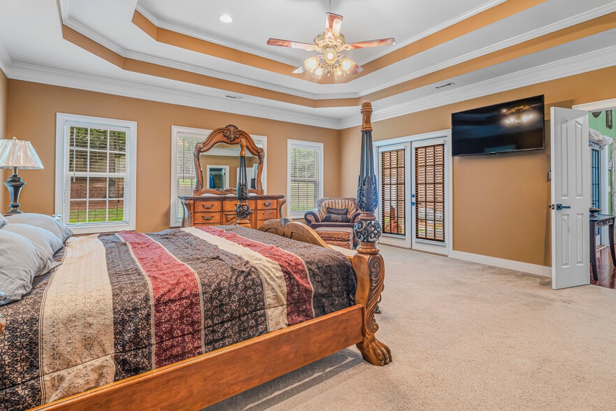 More Photos Of 170 St Gabriel Way, Fayetteville Light Manufacturing For Sale