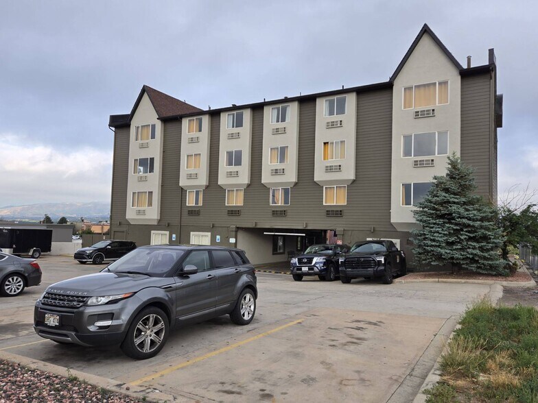 More Photos Of 8350 Razorback Rd, Colorado Springs Hotel For Sale