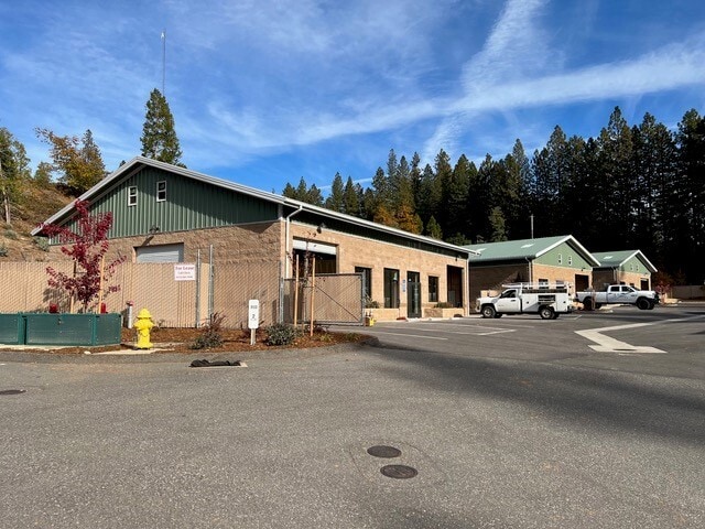Primary Photo Of 12836 Greenhorn, Grass Valley Warehouse For Lease
