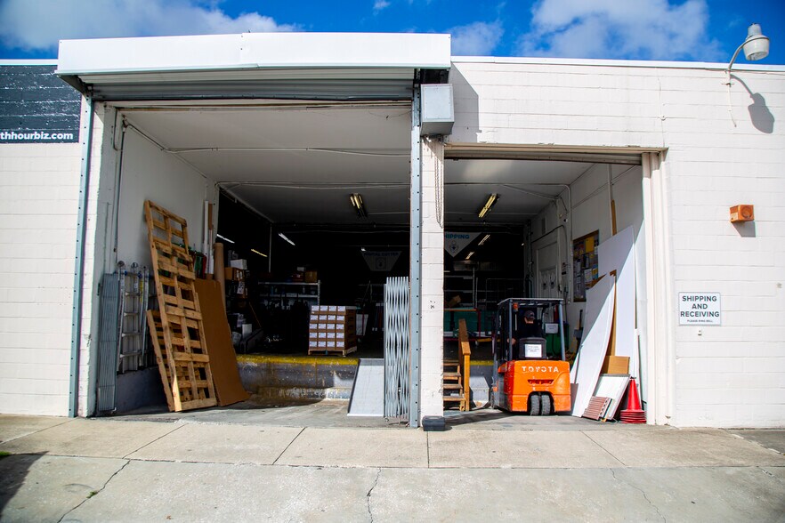 More Photos Of 1110 Sligh Blvd, Orlando Warehouse For Lease