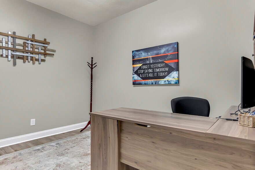 More Photos Of 1501 US Highway 19 S, Leesburg Office For Sale