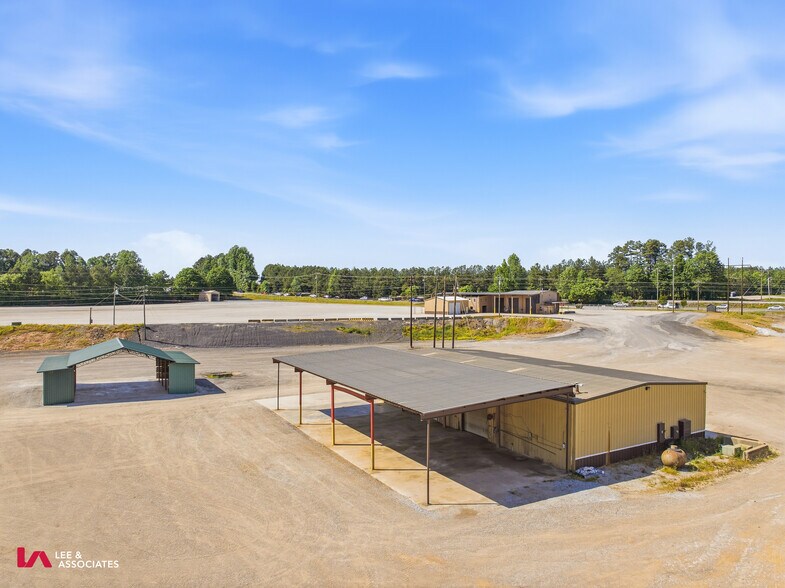 More Photos Of 1364 Candler Rd, Gainesville Truck Terminal For Lease