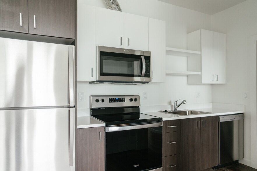 More Photos Of 7448 N Saint Louis Ave, Portland Apartments For Sale