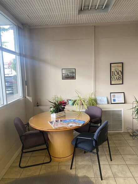 More Photos Of 33047 1st Av, Mission Office For Sale