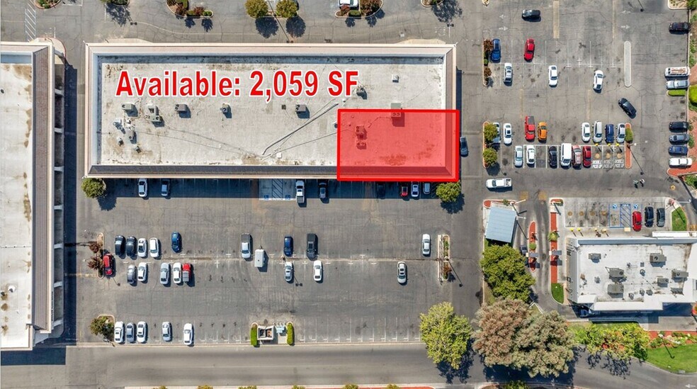 More Photos Of 5646 N Blackstone Ave, Fresno Unknown For Lease
