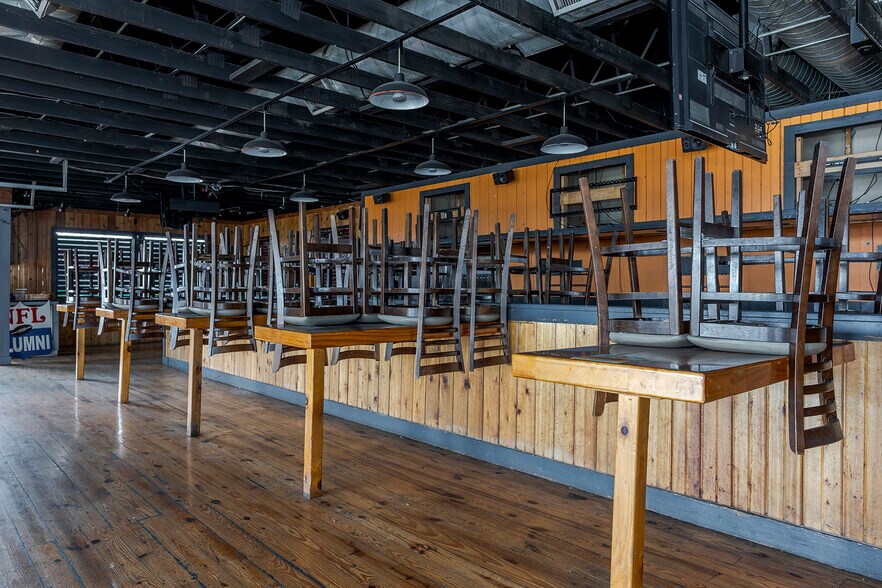 More Photos Of 241 Eastern Byp, Richmond Restaurant For Lease