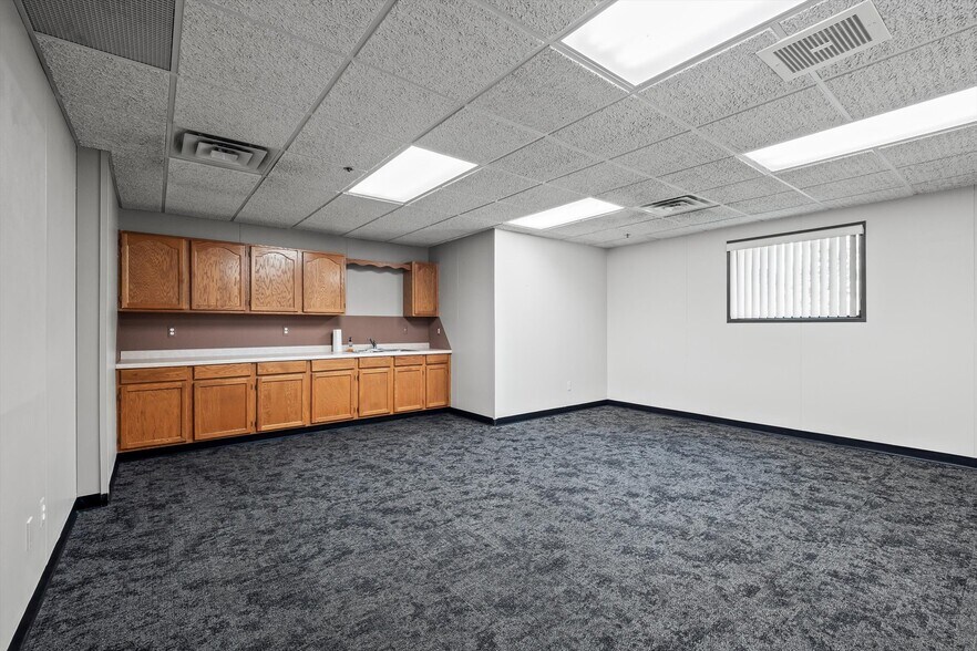 More Photos Of 69150 Skinner Dr, Richmond Warehouse For Sale
